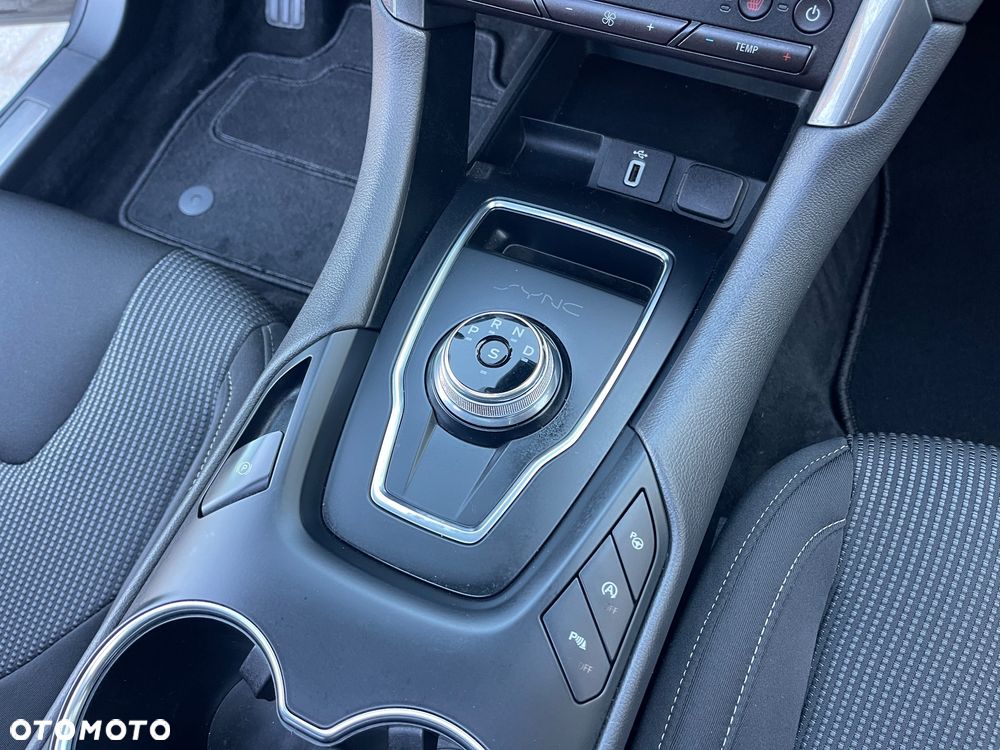 Ford Mondeo - 30
