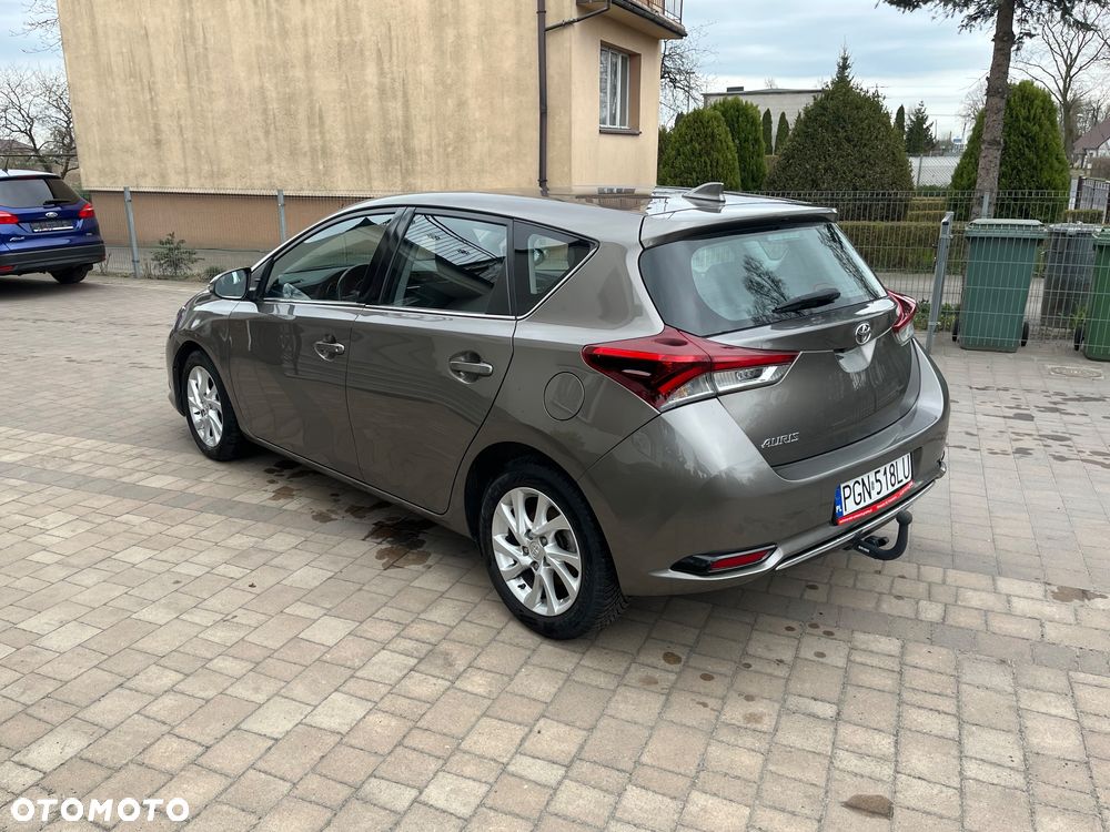Toyota Auris 1.2 T Premium - 11