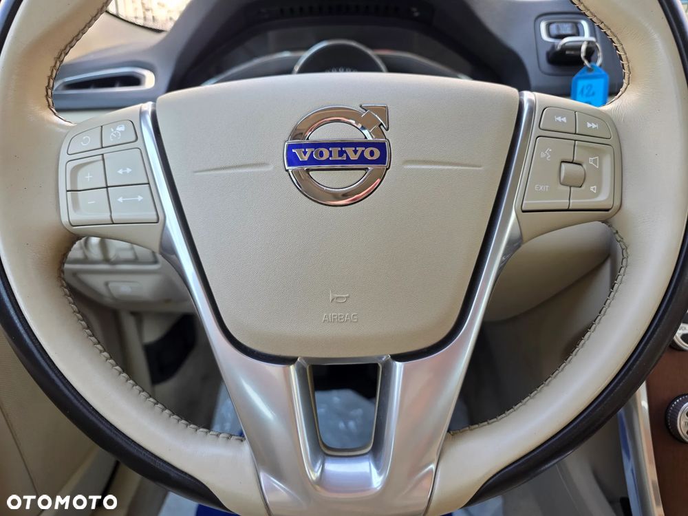 Volvo XC 70 D4 AWD Summum - 19
