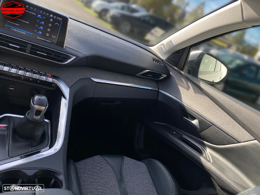 Peugeot 3008 1.5 BlueHDi Allure - 16