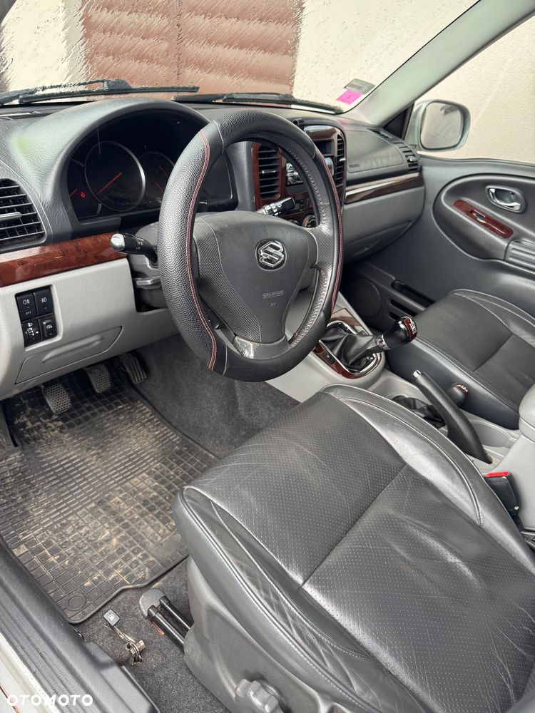 Suzuki Grand Vitara - 5