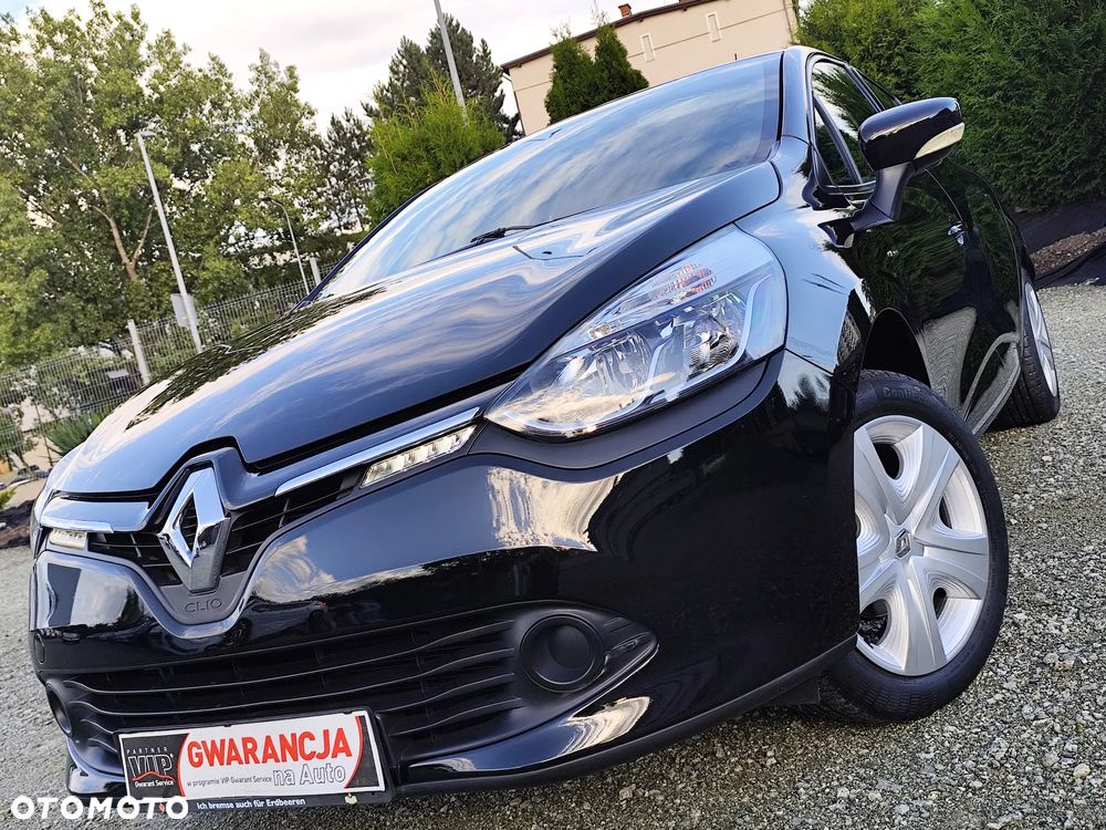 Renault Clio 1.2 16V 75 LIMITED - 9