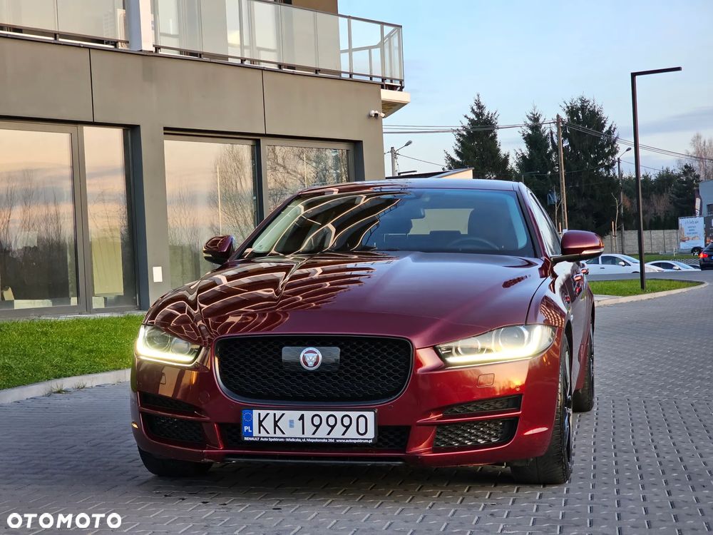 Jaguar XE 2.0 D Prestige - 14