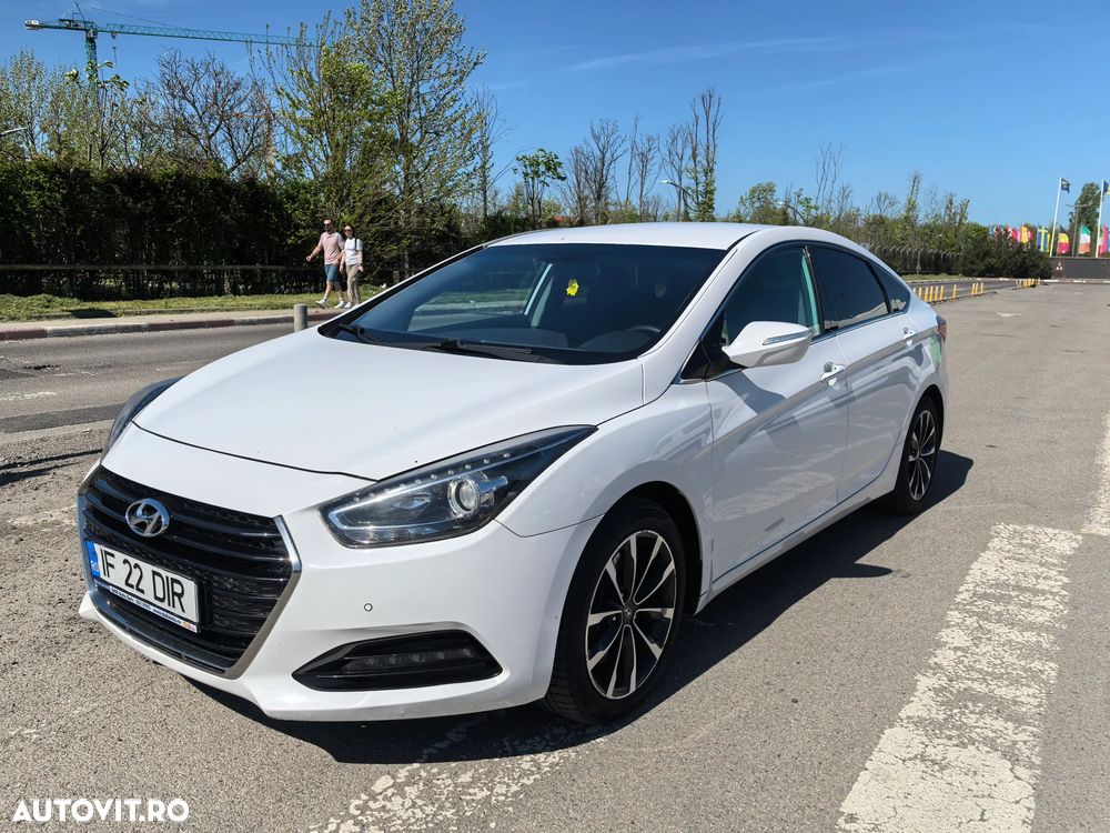 Hyundai i40 1.7 CRDI CW 7DCT Supreme+ - 1
