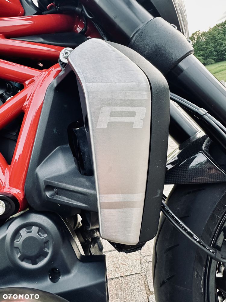 Ducati Monster - 19