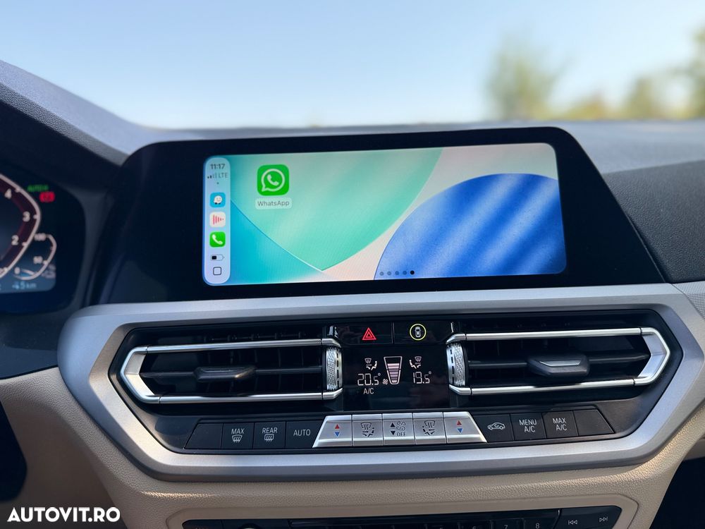 BMW Seria 3 330e Aut. Advantage - 35