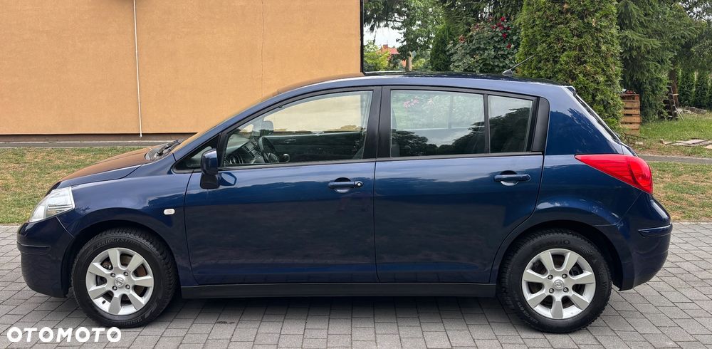 Nissan Tiida - 11