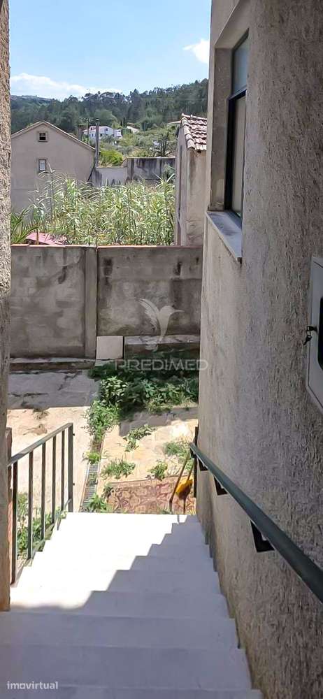 Moradia T3, Garagem, Sotão, 765m2 Terreno. Almalagues - Grande imagem: 4/18