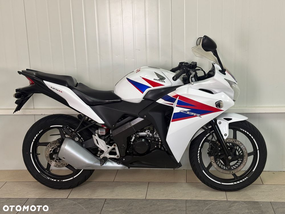 Honda CBR - 3