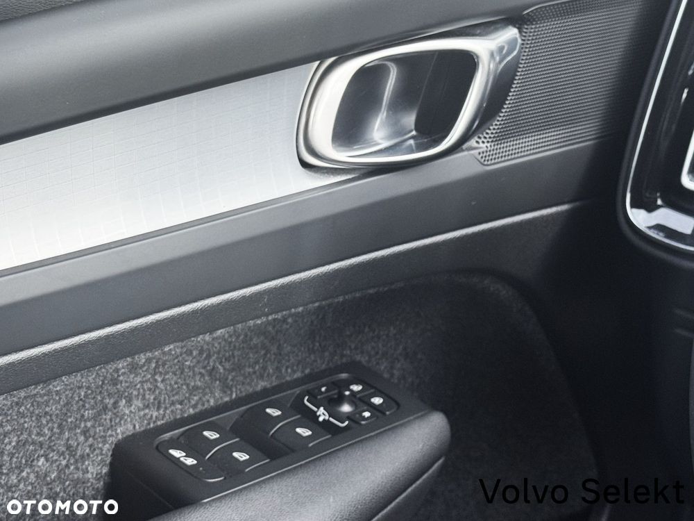 Volvo XC 40 - 36
