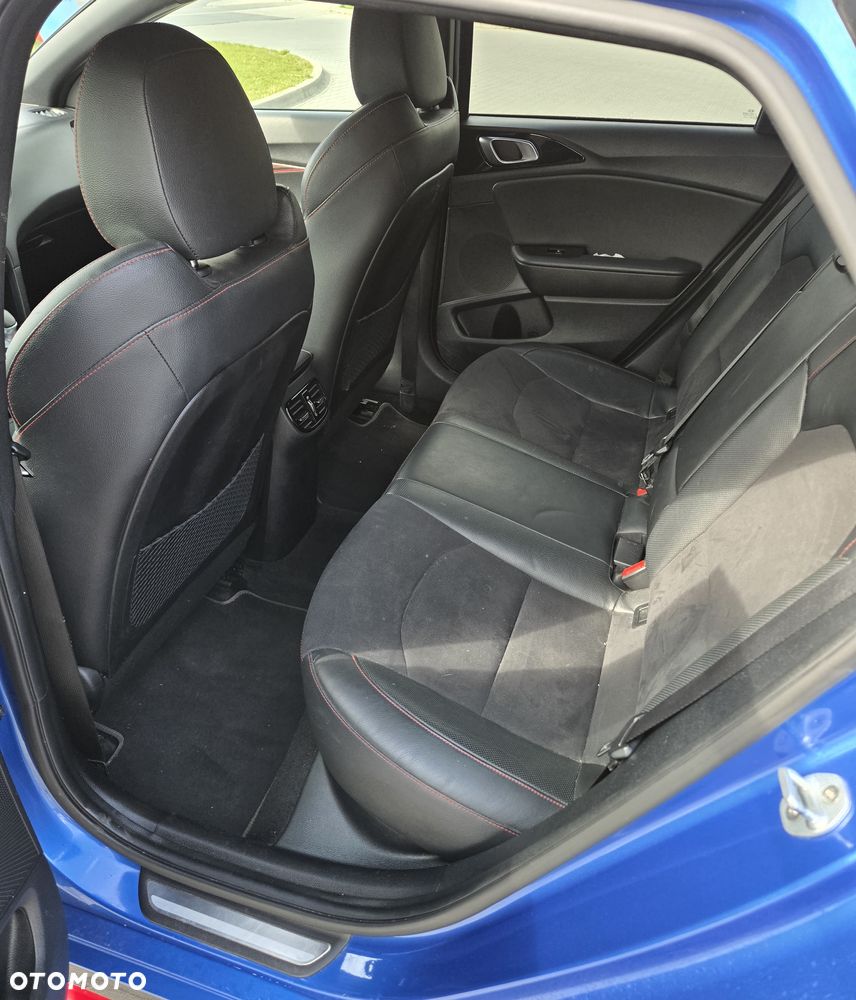 Kia ProCeed 1.6 T-GDI GT DCT - 6