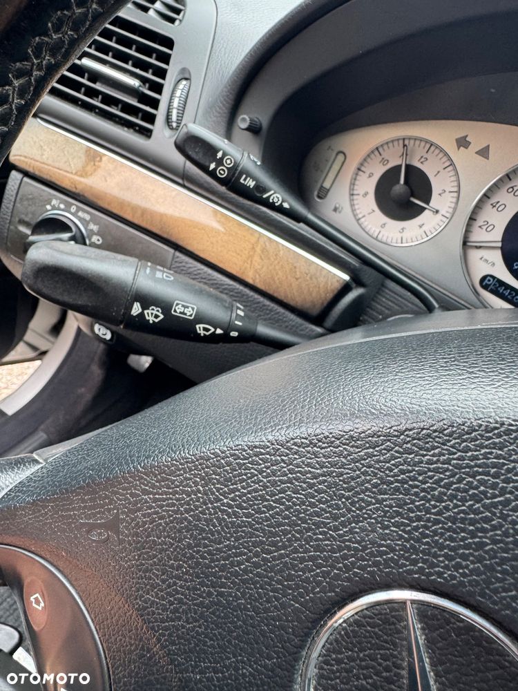 Mercedes-Benz Klasa E 200 Kompressor Automatik Avantgarde Sport Edition - 27