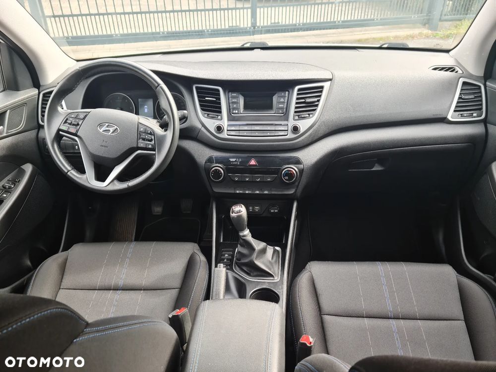 Hyundai Tucson blue 1.7 CRDi 2WD Style - 27