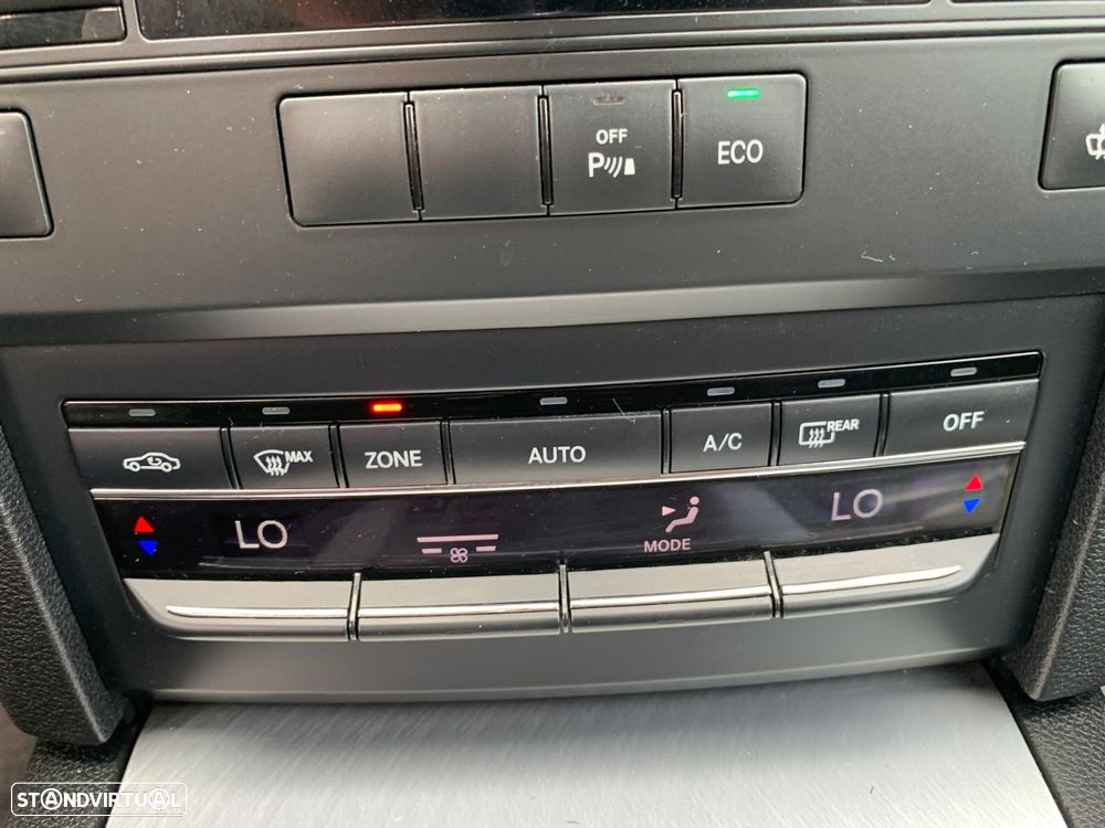 Mercedes-Benz E 220 CDI Avantgarde BlueEfficiency Auto. - 29