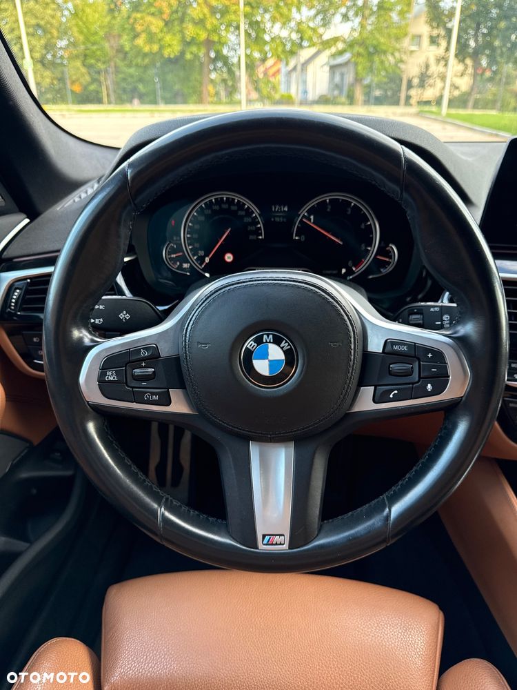 BMW Seria 5 520d xDrive mHEV M Sport sport - 12