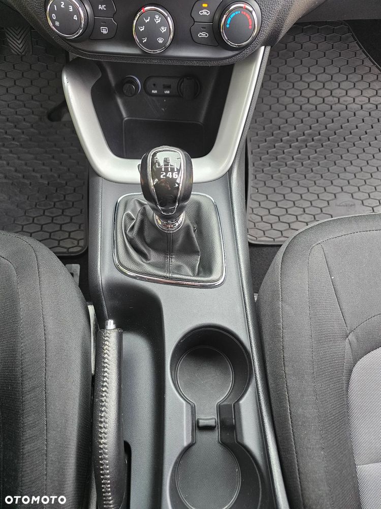 Kia Ceed 1.4 CVVT ISG Dream Team Edition - 16