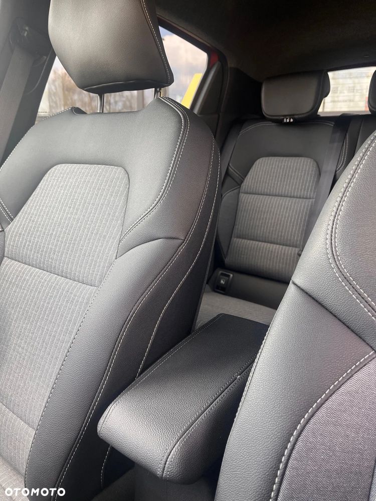 Renault Clio 1.0 TCe Techno - 9