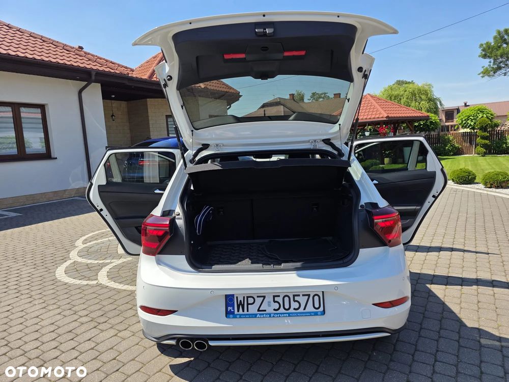 Volkswagen Polo - 11