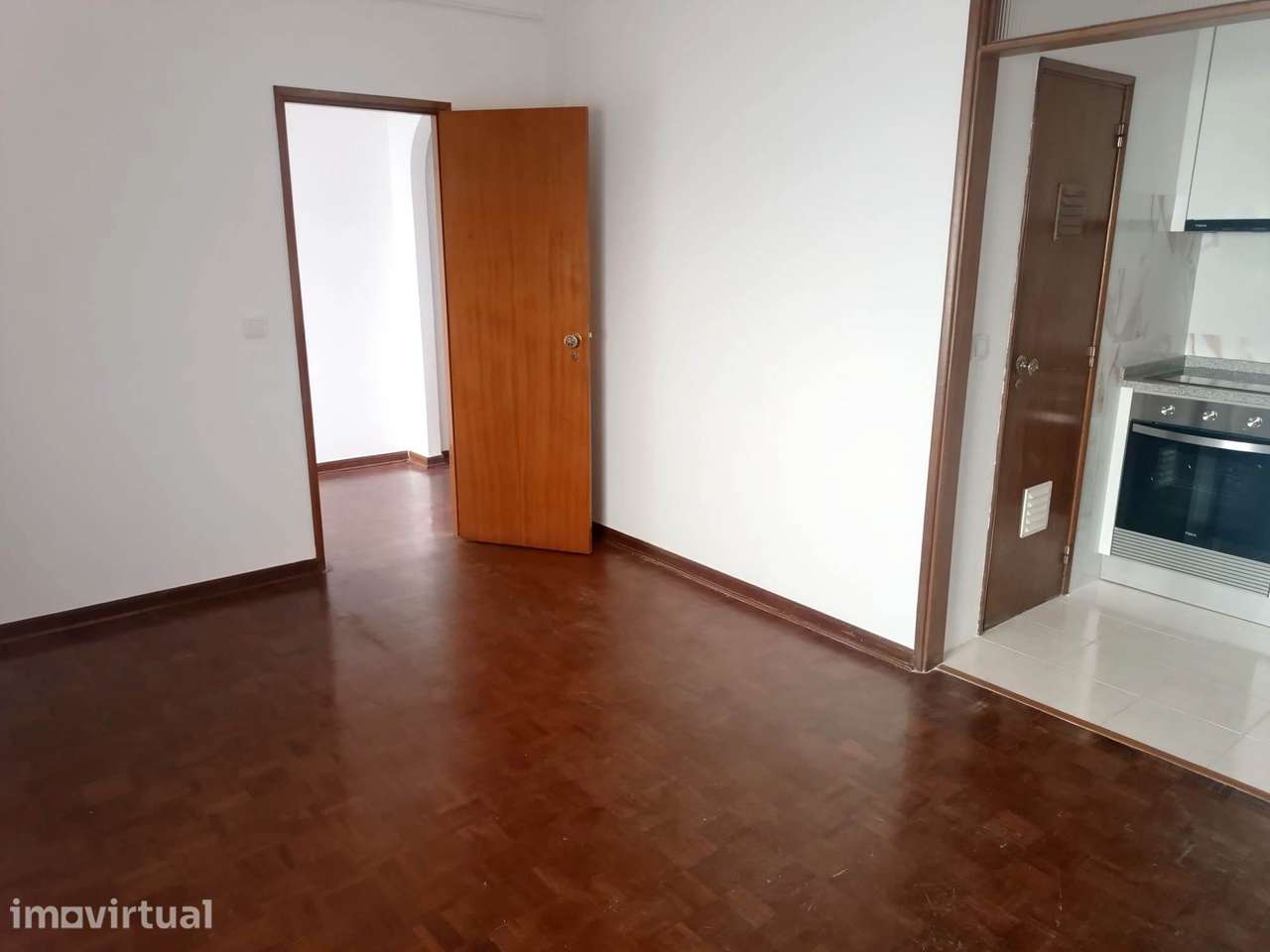 Apartamento T2 em Coimbra (Bairro Norton de Matos) - Grande imagem: 3/13