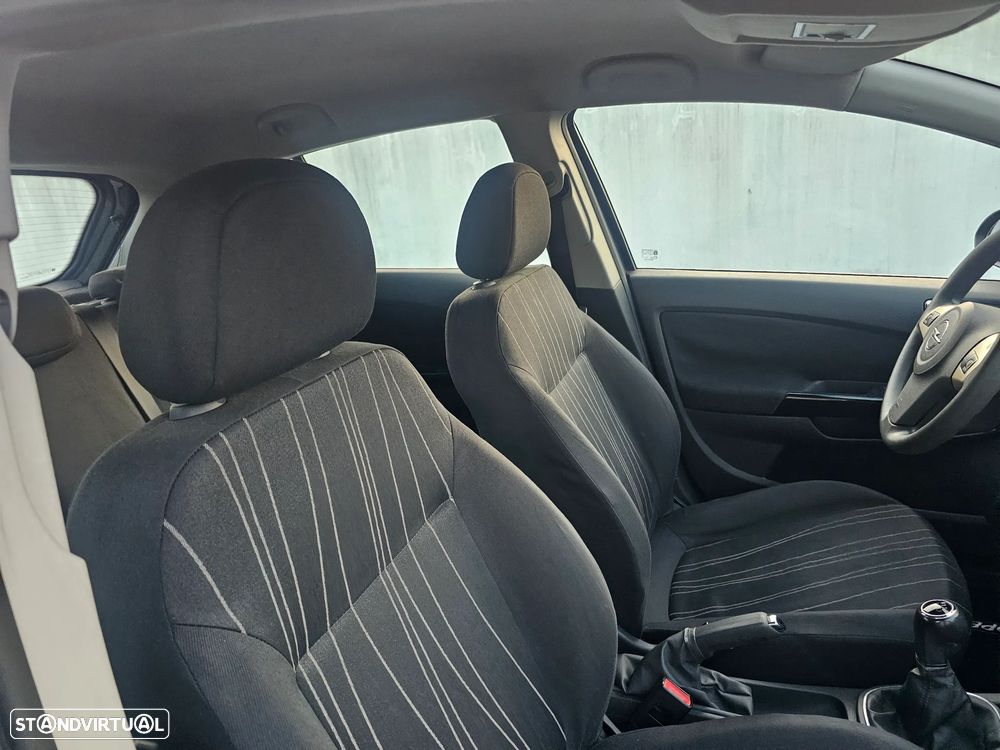 Opel Corsa 1.3 CDTI Enjoy EcoFLEX - 28