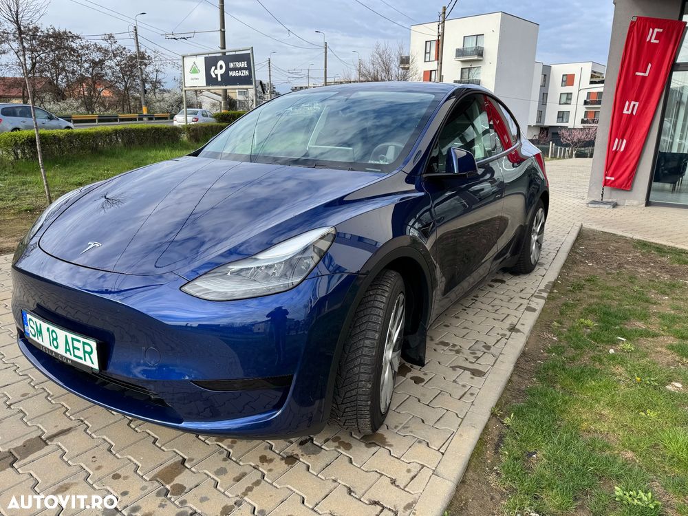 Tesla Model Y RWD Long Range - 2