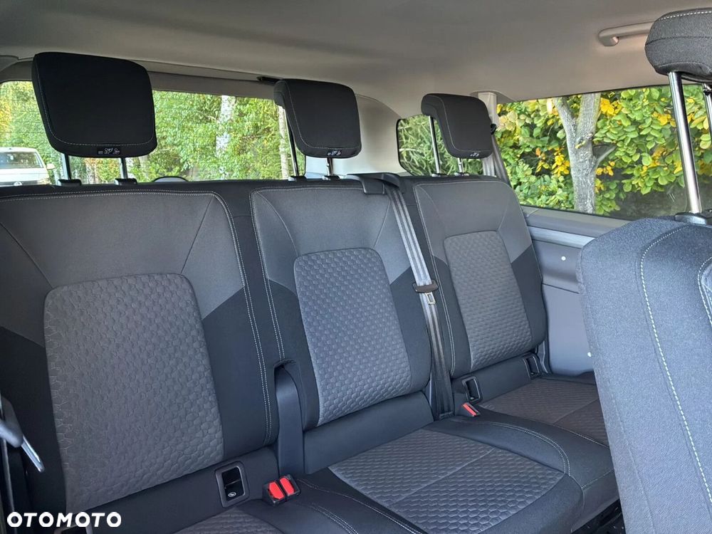 Volkswagen Caravelle - 19