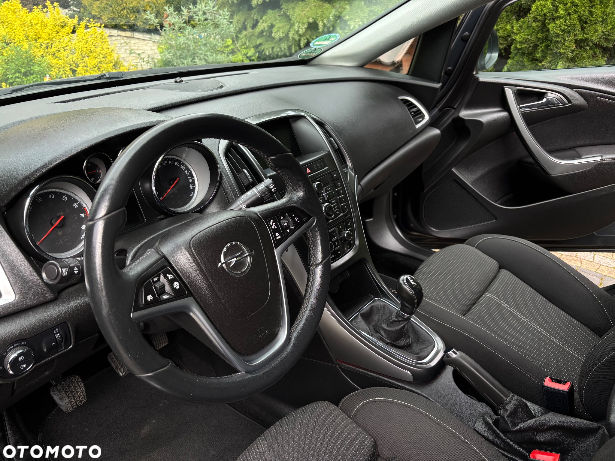 Opel Astra 1.4 Turbo Design Edition - 8