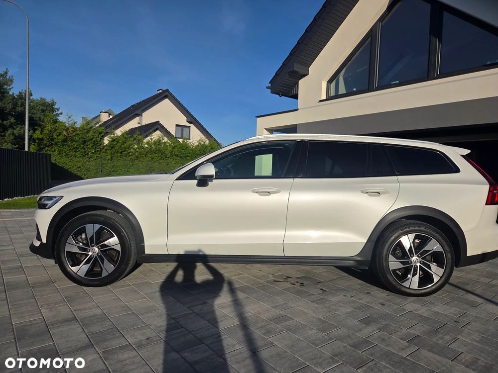 Volvo V60 Cross Country B4 D AWD Geartronic - 30