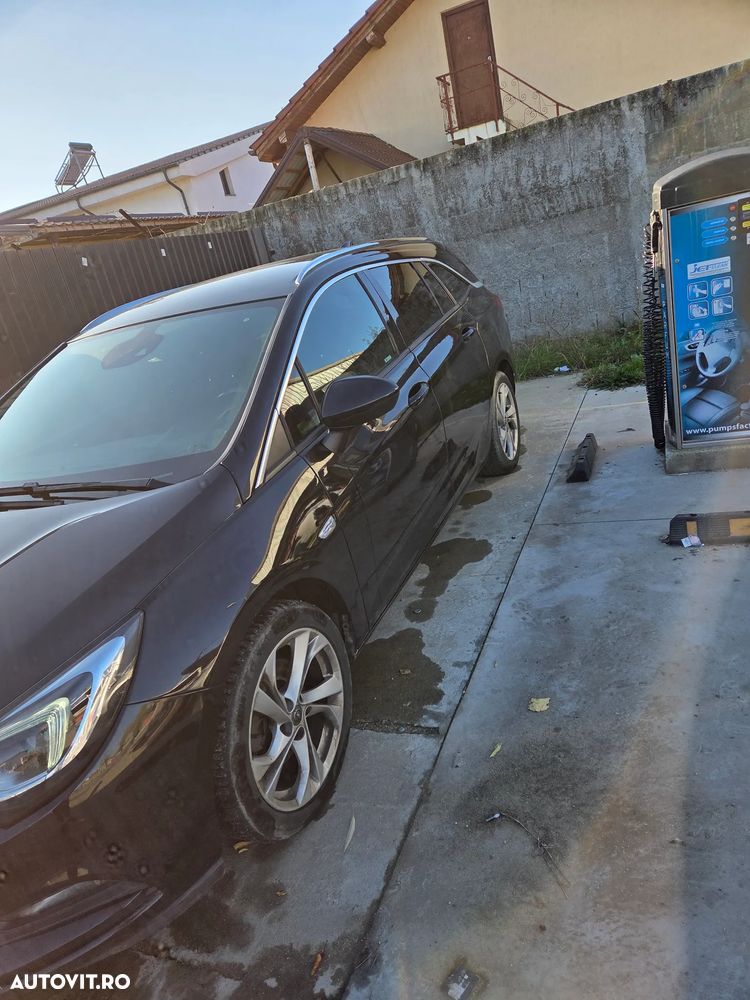 Opel Astra 1.6 BiTrb D (CDTI) Start/Stop Dynamic - 2