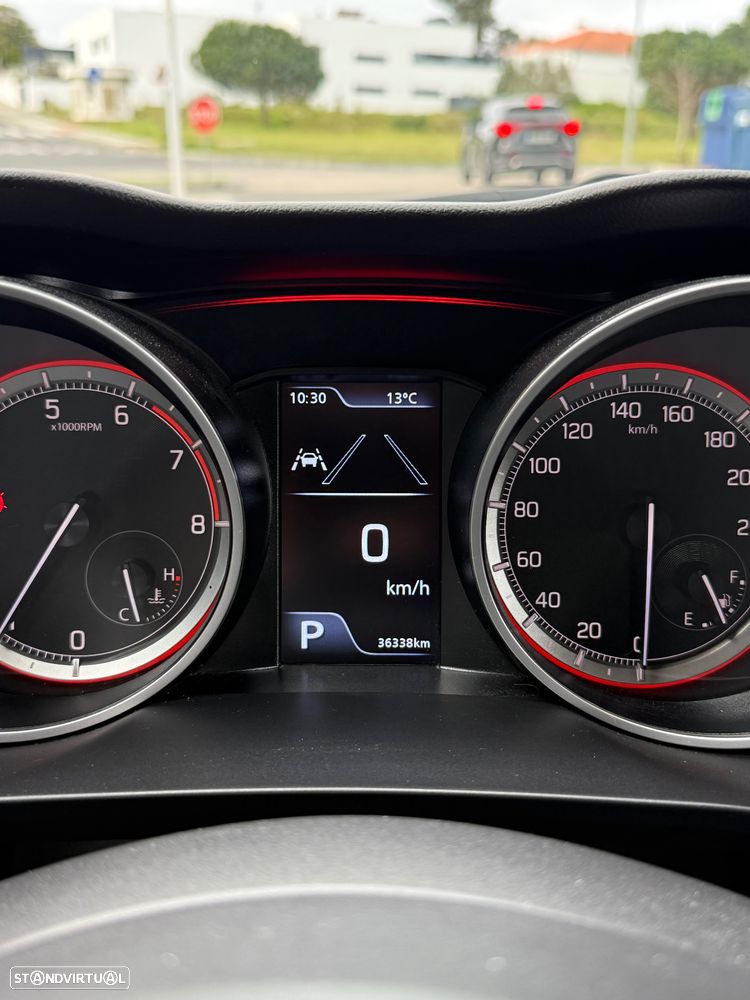 Suzuki Swift 1.2 Mild Hybrid GLE CVT - 41