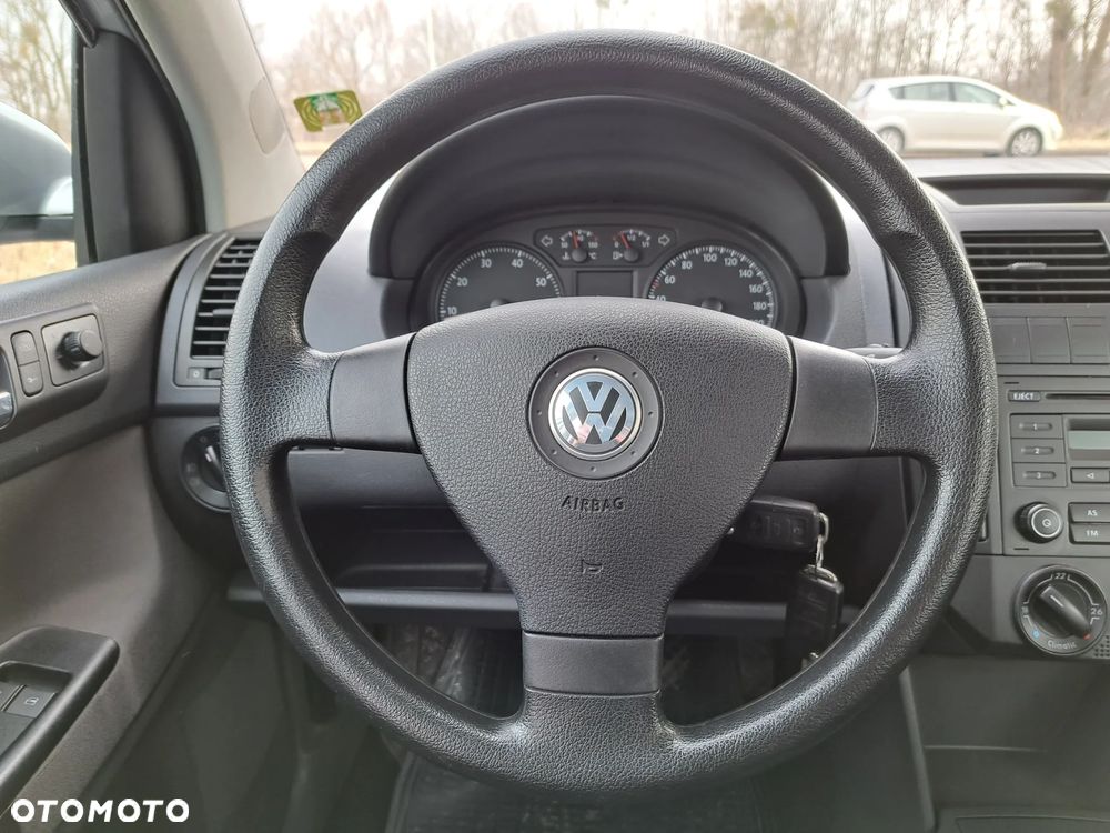 Volkswagen Polo - 24