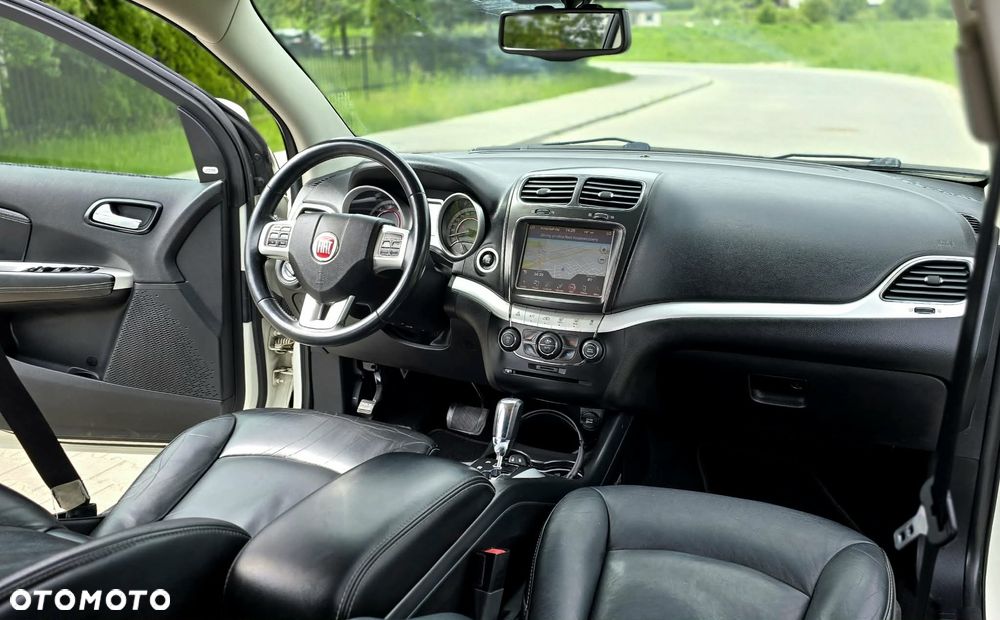 Fiat Freemont 2.0 Multijet Black Code AWD - 11