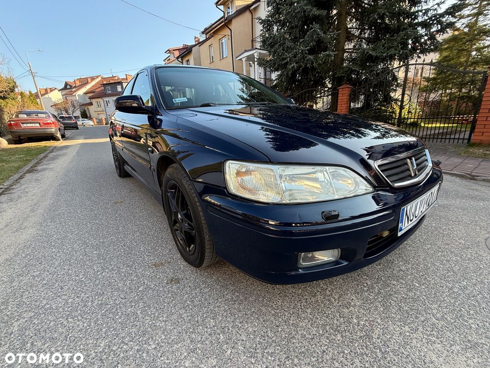 Honda Accord 1.8i LS - 11