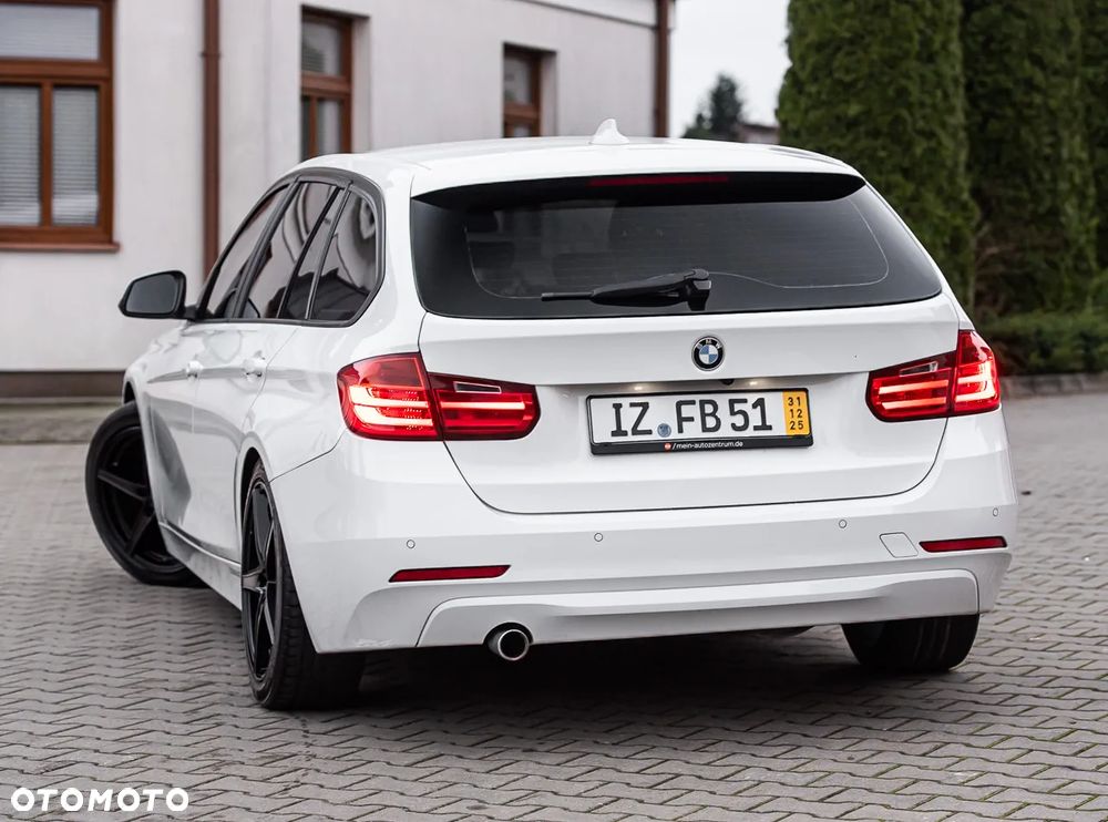 BMW Seria 3 320d - 16