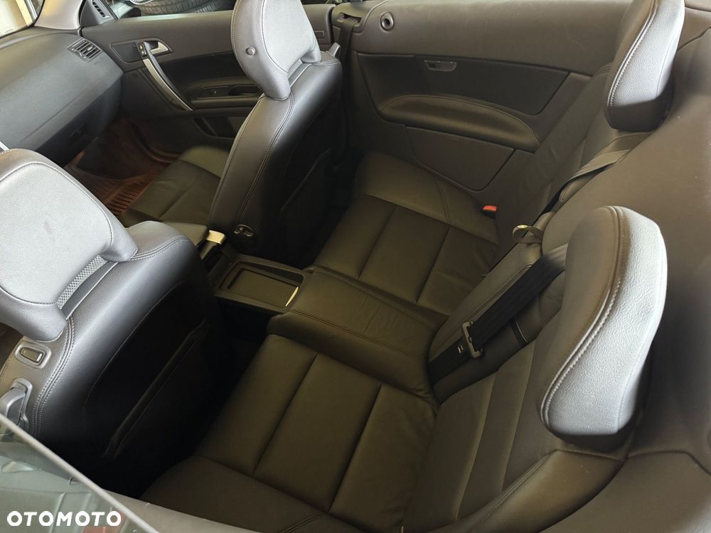 Volvo C70 D3 Summum - 32