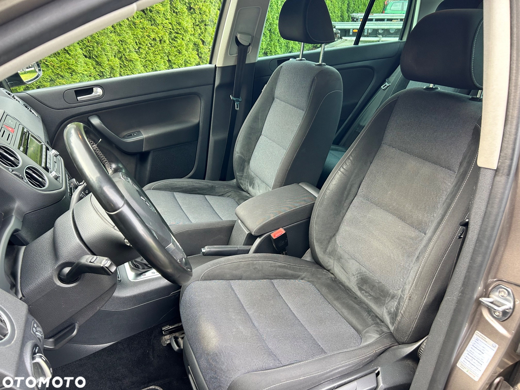 Volkswagen Golf Plus 1.6 TDI Highline DSG - 11