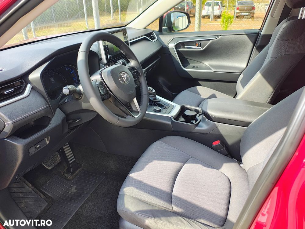Toyota RAV4 - 7