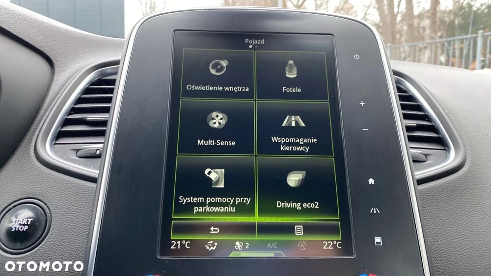 Renault Grand Scenic - 32