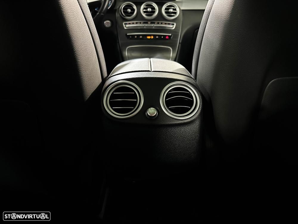 Mercedes-Benz GLC 300 e 4Matic 9G-TRONIC Edition AMG Line - 23