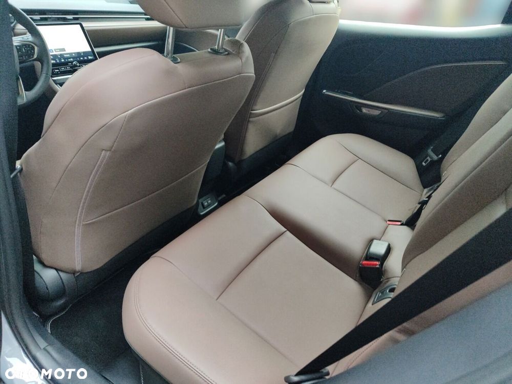 Lexus LBX 2024