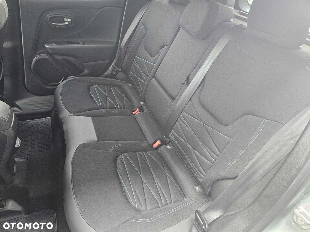 Jeep Renegade 1.5 T4 mHEV Limited FWD S&S DCT - 11