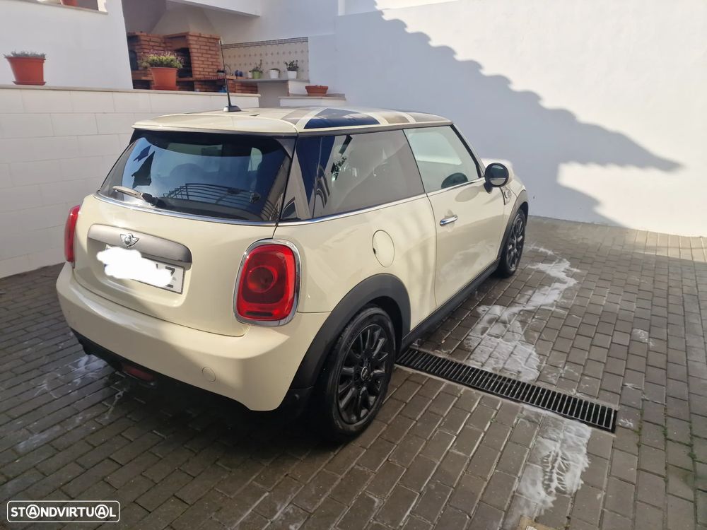 MINI 3 Portas One D - 8
