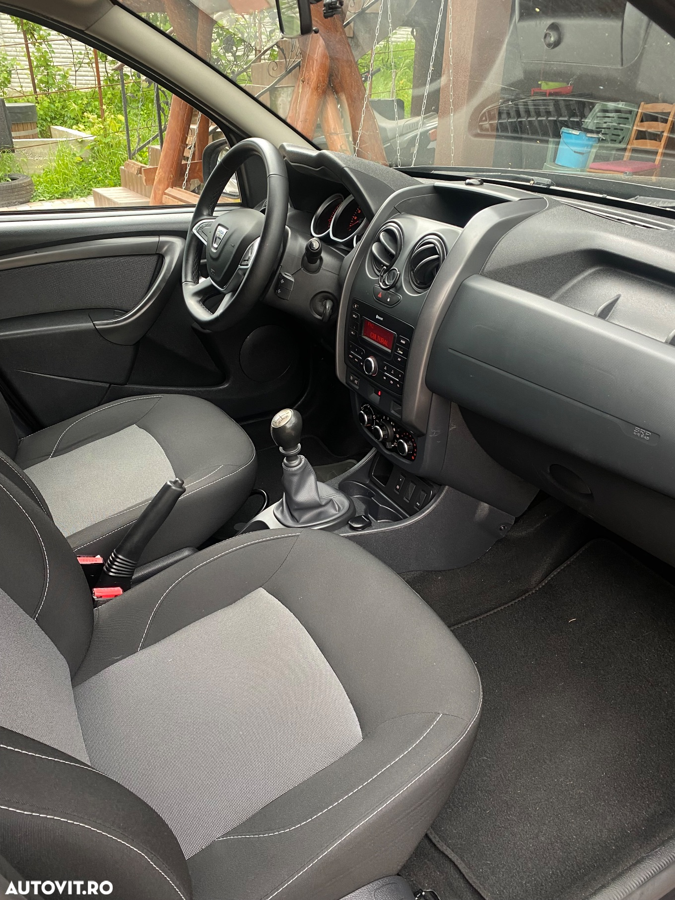 Dacia Duster 1.5 dCi 4x2 Laureate - 19