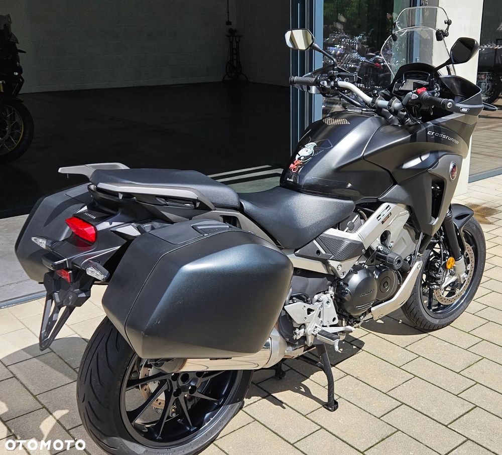 Honda VFR - 17