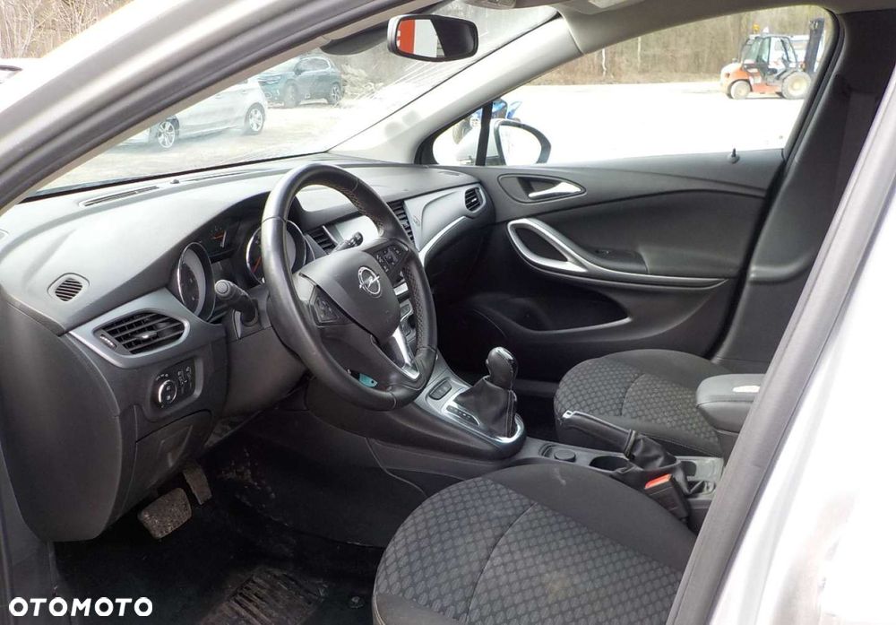 Opel Astra - 18