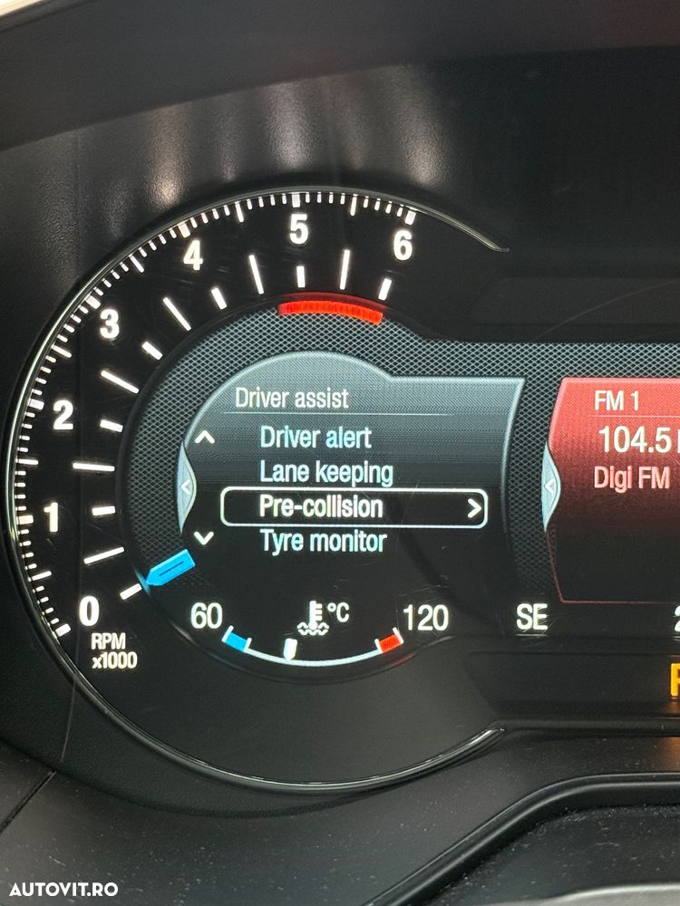 Ford Mondeo 2.0 TDCi Powershift Titanium - 29