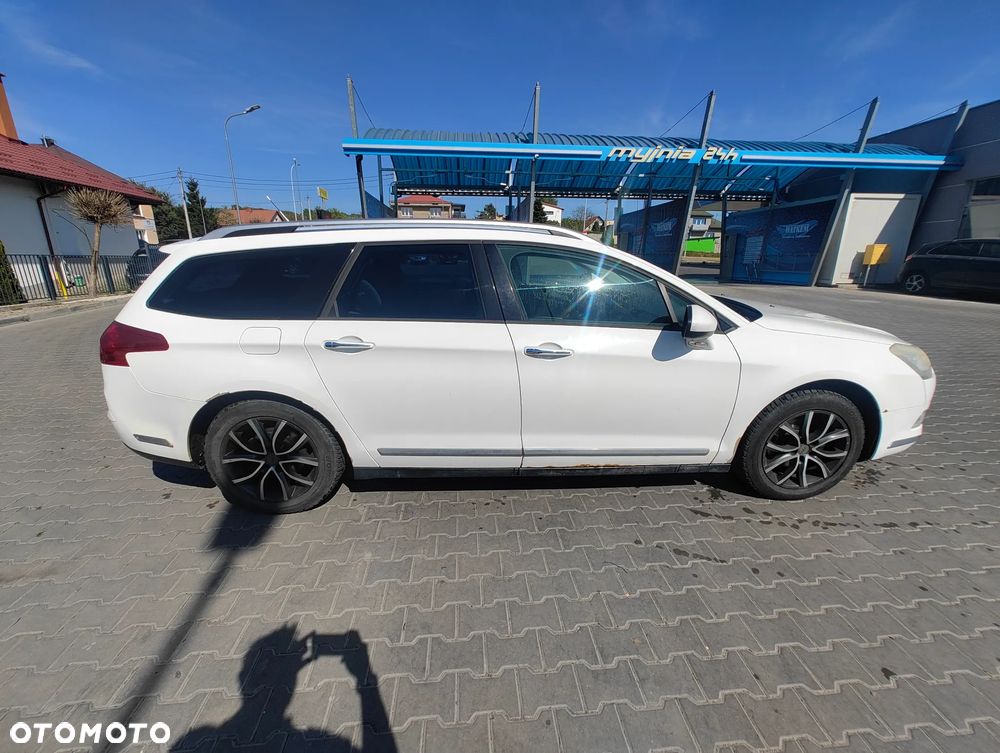 Citroën C5 1.6 HDi Attraction - 1