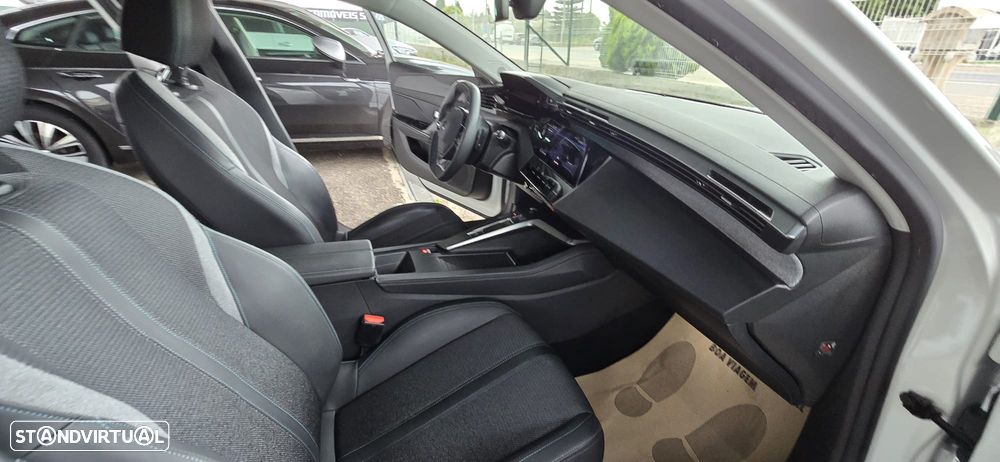 Peugeot 308 BlueHDi 130 EAT8 Allure - 46