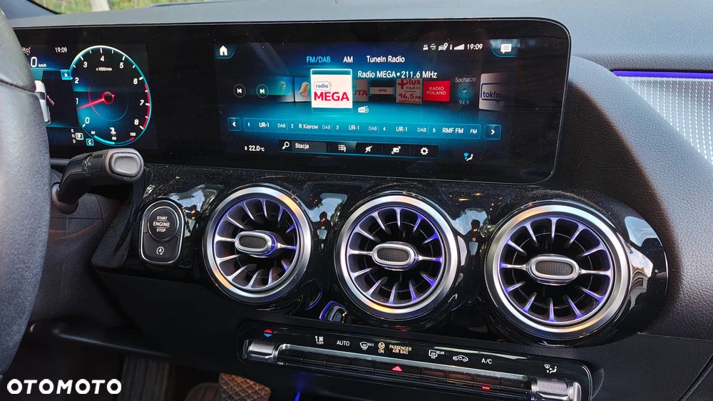 Mercedes-Benz Klasa B 220 4-Matic Progressive 7G-DCT - 13