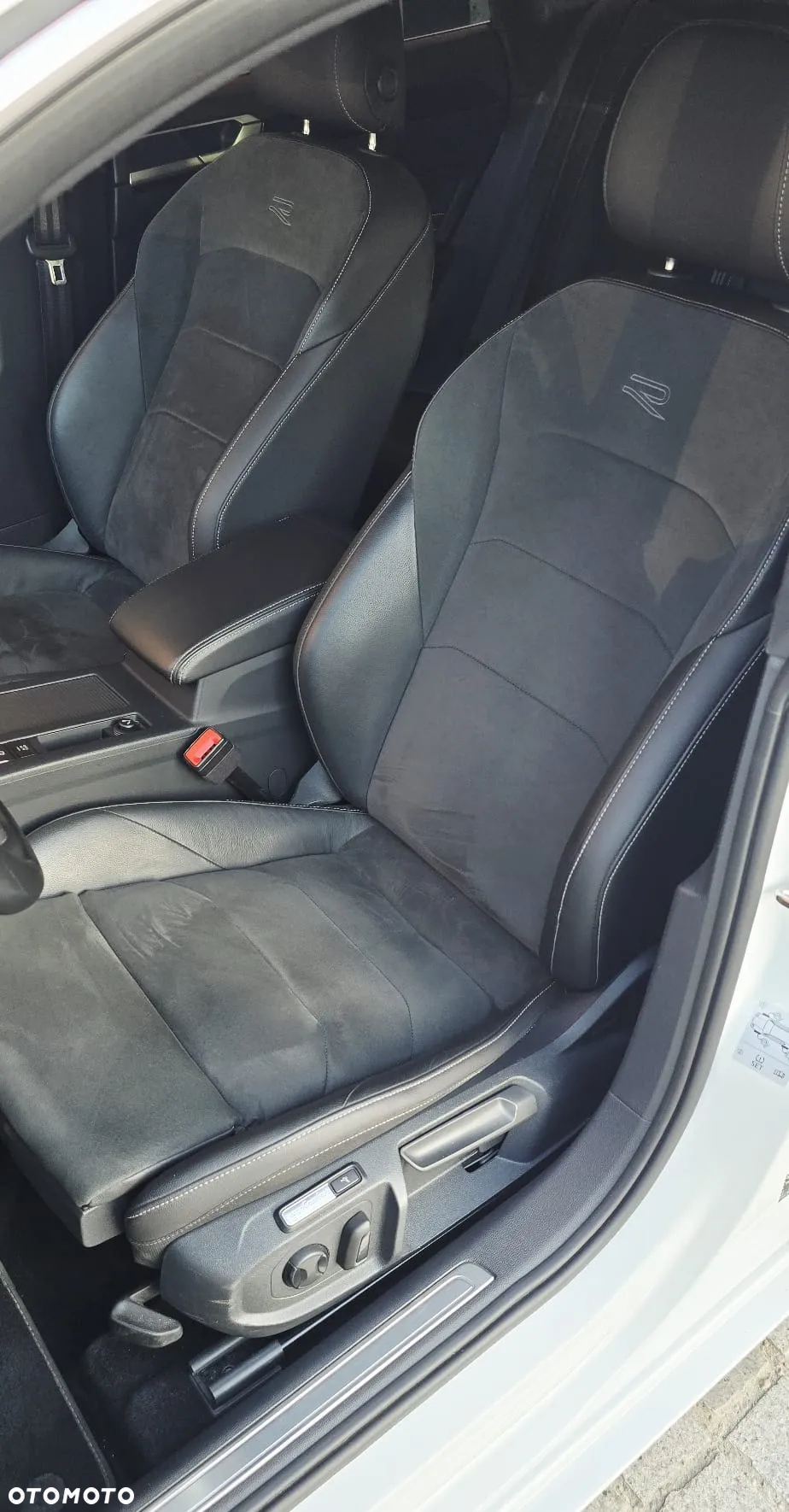 Volkswagen Arteon Shooting Brake 2.0 TDI SCR DSG Elegance - 32